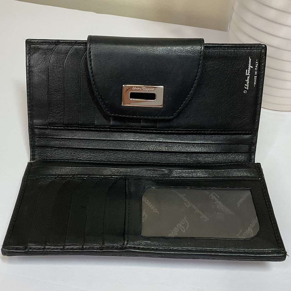 Salvatore Ferragamo Black Embossed Authentic Wallet - Picture 3 of 10